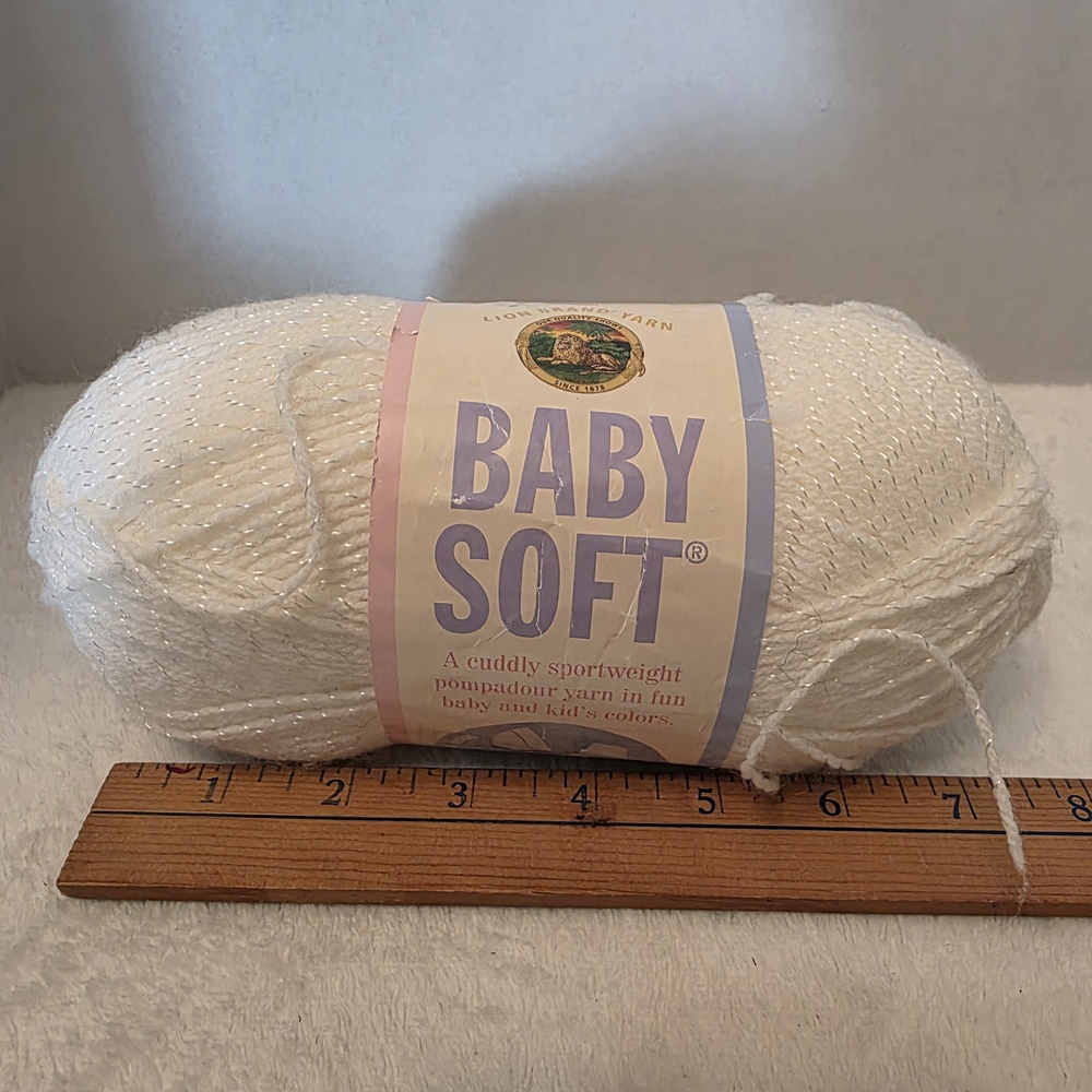 Lion Brand Baby Soft Yarn - 200‎ Baby White
